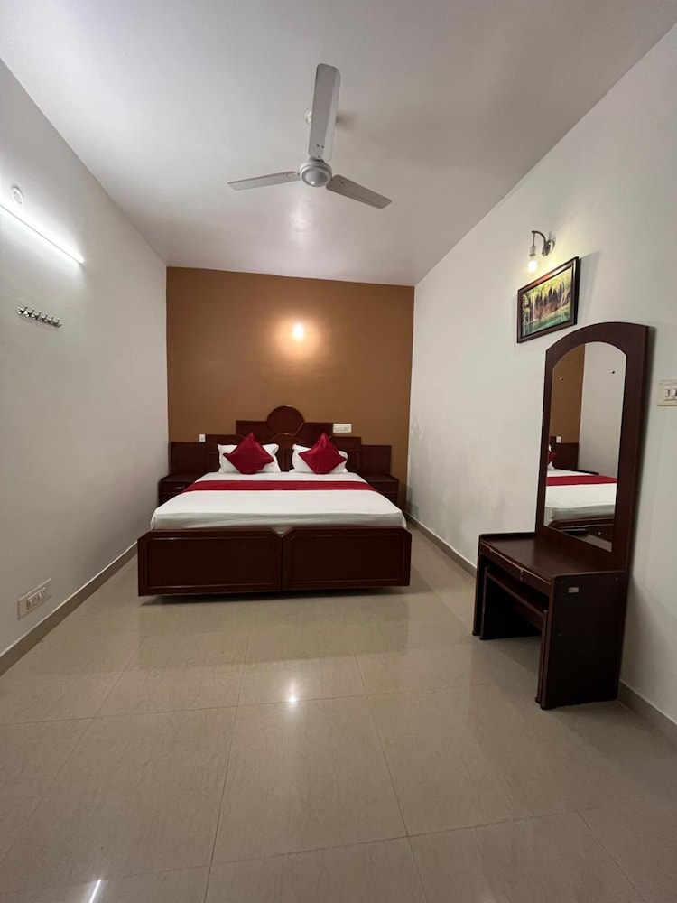 Happy View Resort