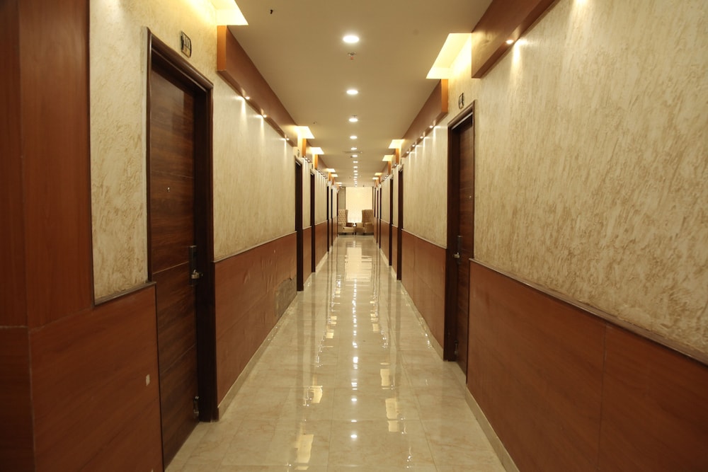 Green Palms Hotel