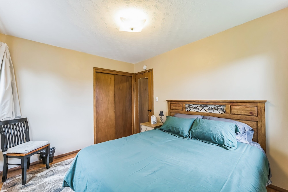 Cozy Loveland Ranch Perfect For Relaxation 3 Bedroom Home