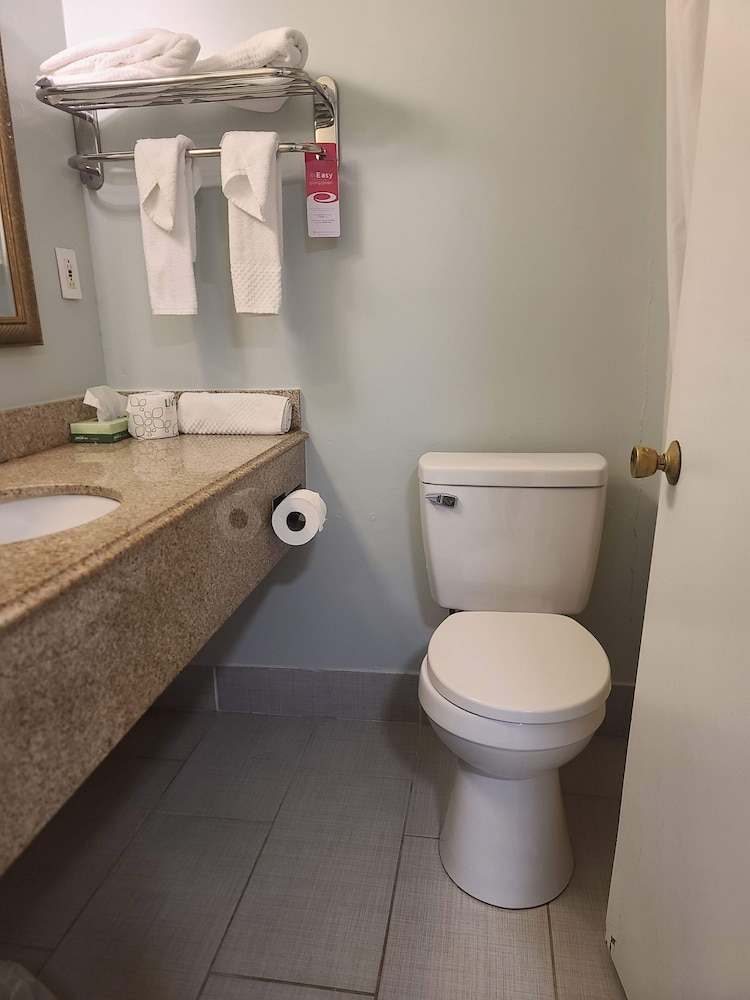 Tilton Lodge Inn and Suites