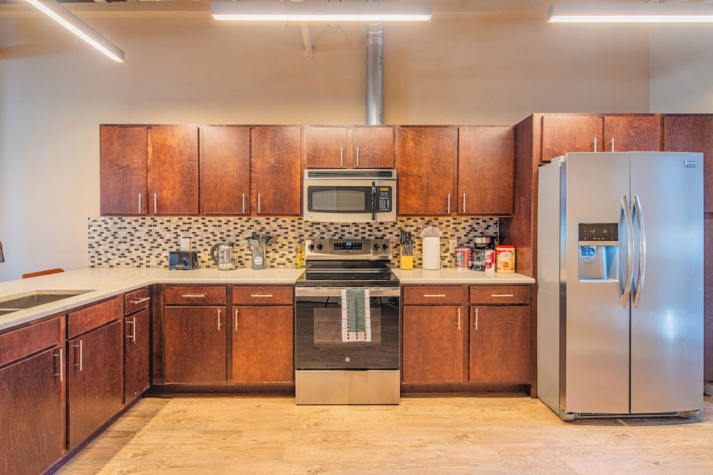 ROVE LIVING/KL - The Fredrick Tempe