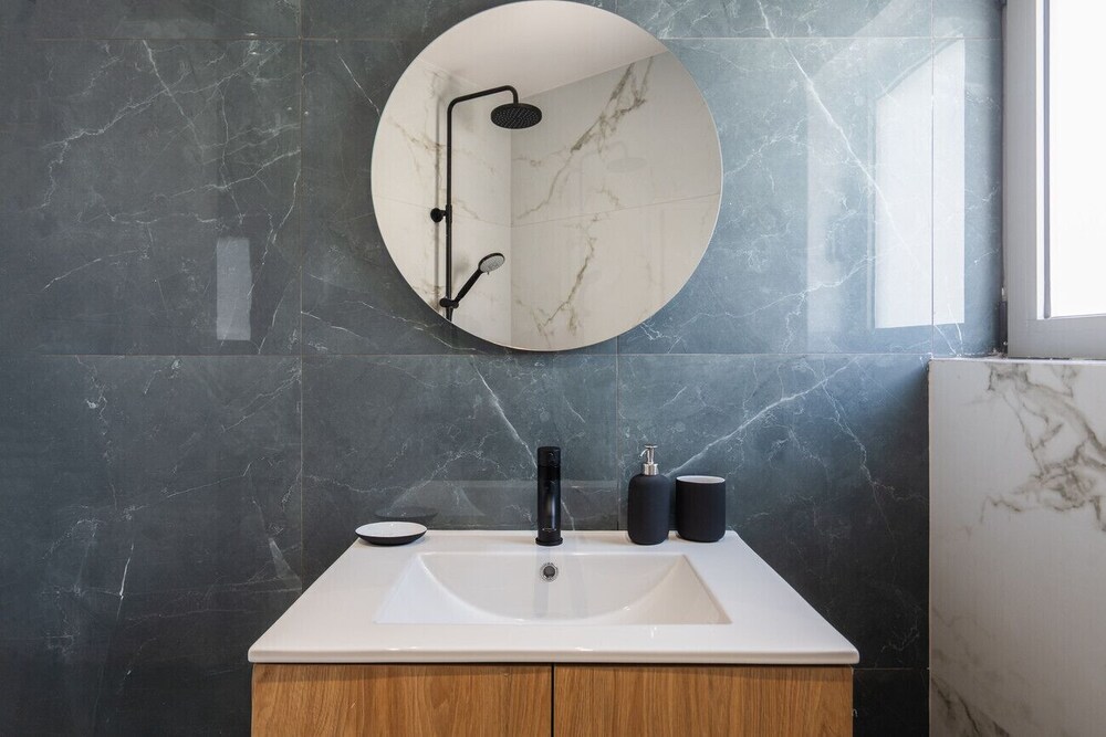 LIV - Modern Studio Apartment S8-4a