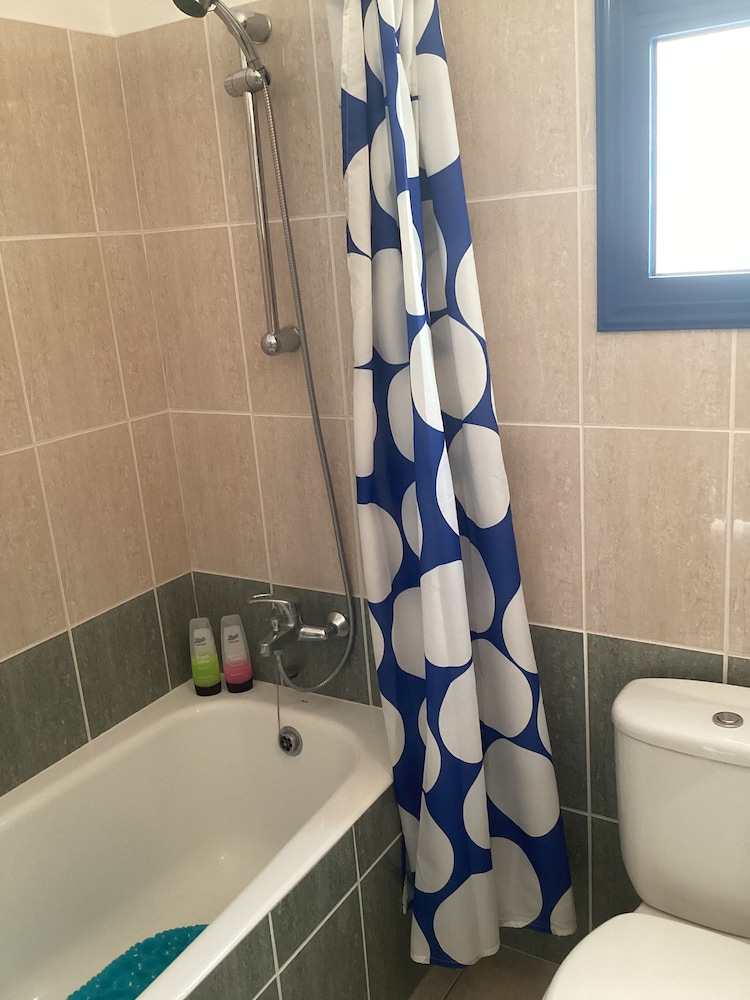 Paphos Pool View Apartment