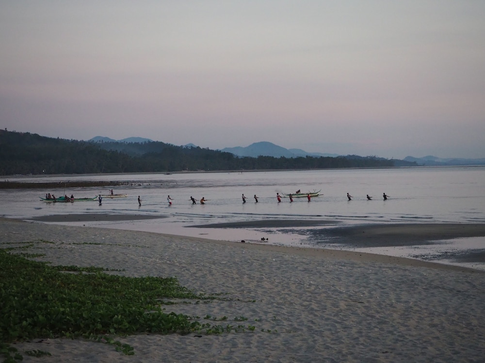 Footprints Beach Resort 101