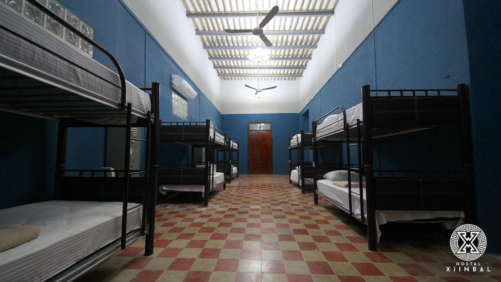 Hostal Xiinbal Merida view 3