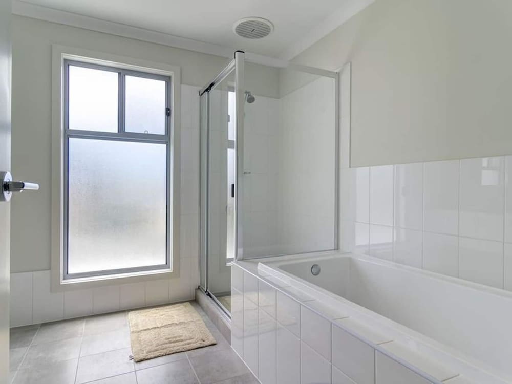 Unwind Modern City Townhouse