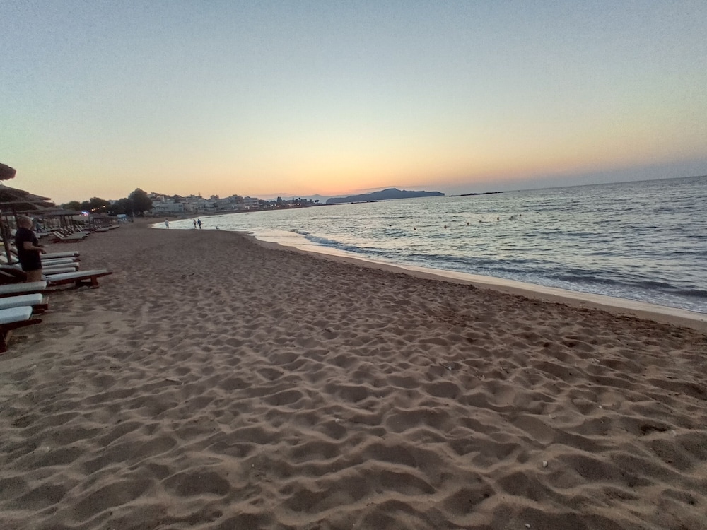"spyros" 1-room Apartment - Simple, Cozy, Close to the Beach view 5