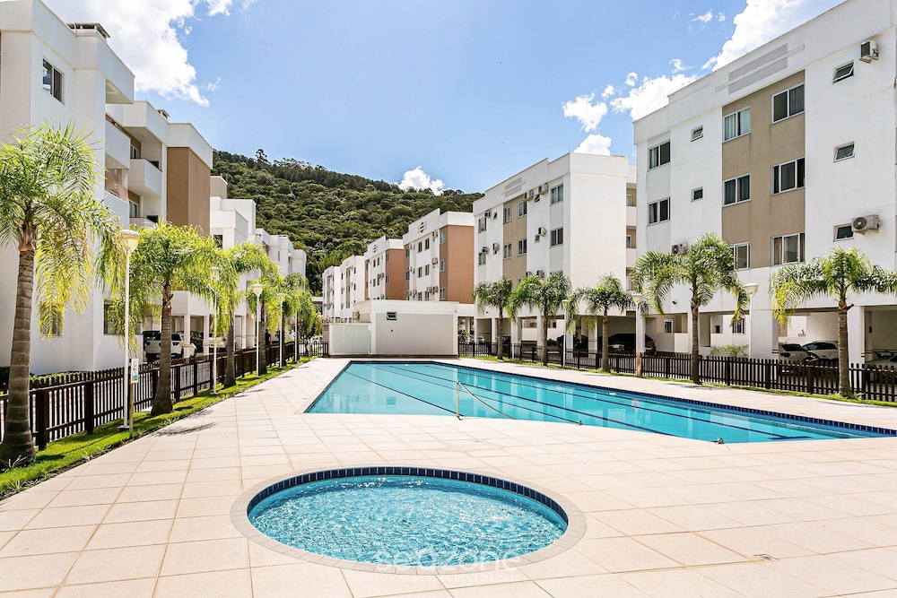 Apt in Cond With Pool in Canasvieiras Rpc301