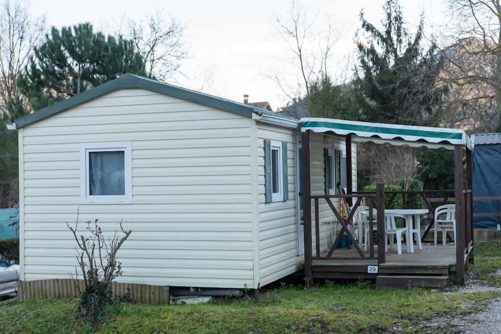 Camping le Mas Fleuri view 2
