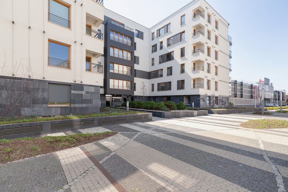 Studio Old Town Cracow by Renters view 5