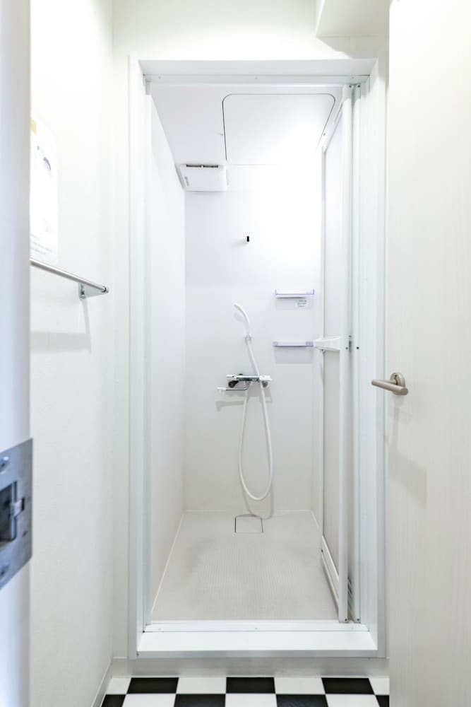 bnb+ Costelun Akiba - Hostel, Caters to Women
