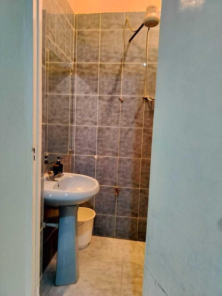 Lux Suites Anahita Apartments Parklands