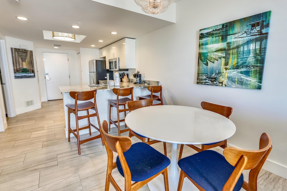 Oceana 202 West