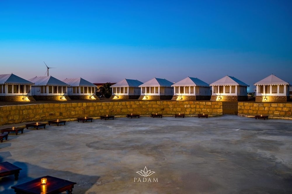 PADAM DESERT CAMP. JAISALMER