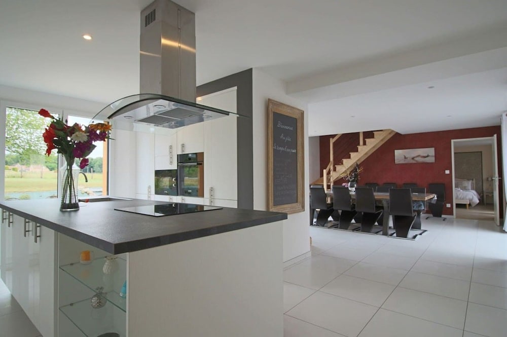 Villa in Monce-en-belin Near Le Mans Circuit