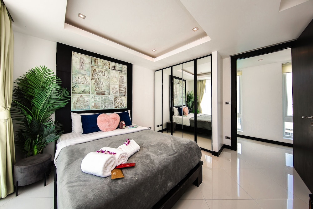 Hollywood Pool Villa Jomtien Pattaya