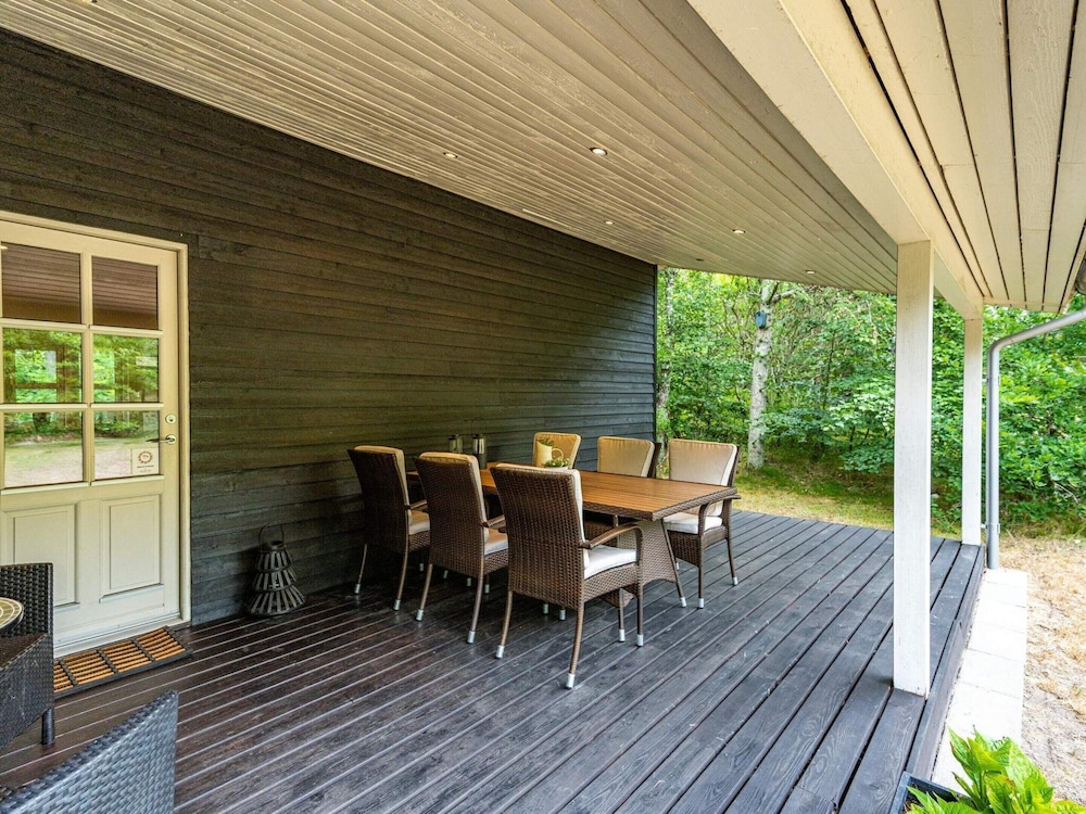 6 Person Holiday Home in Hemmet