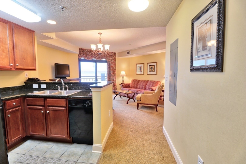 Anderson Ocean Club 914 1 Bedroom Condo