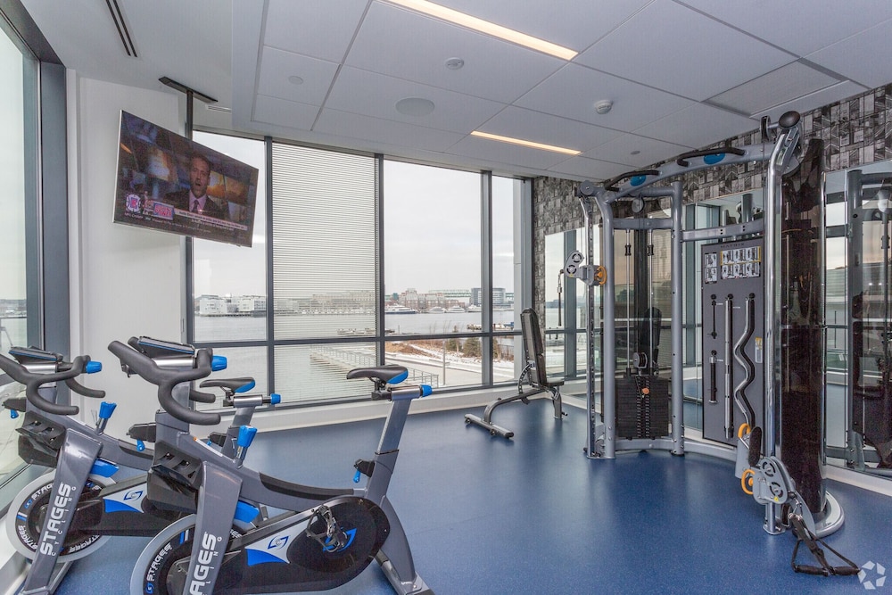 Luxury Apartments by Hyatus Downtown Boston