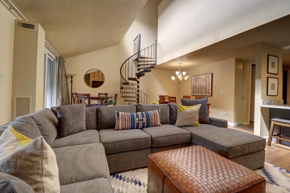 SkyRun Copper Mountain Resort Vacation Lodging