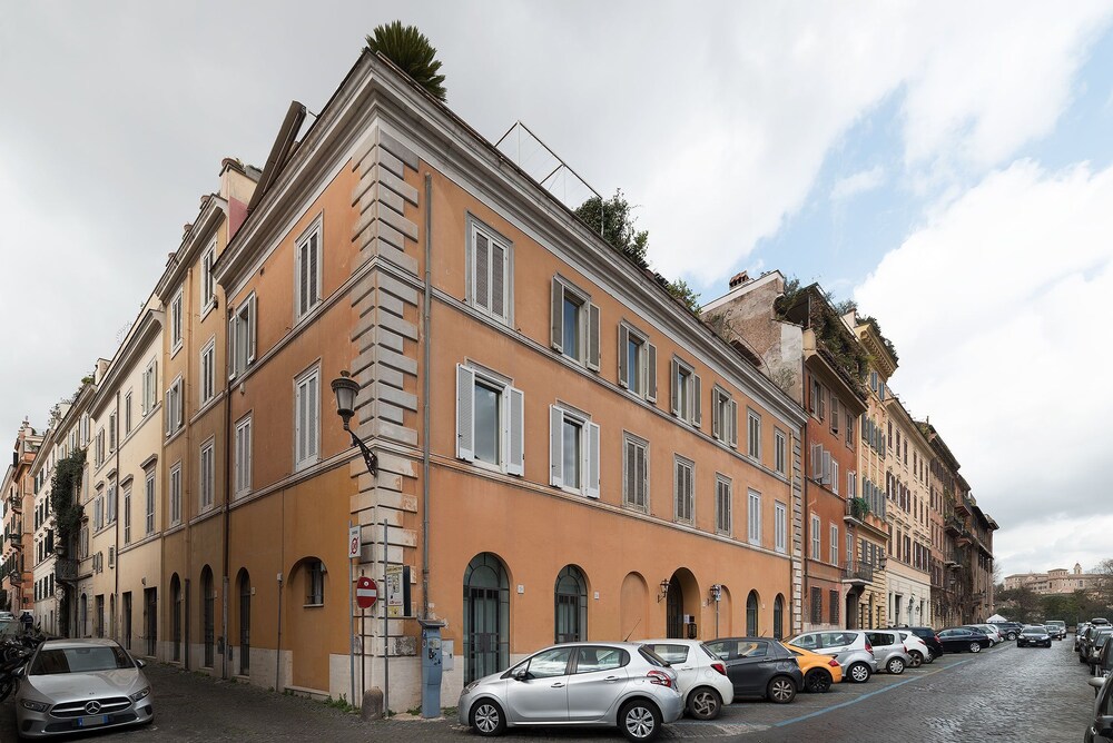 San Teodoro Modern Loft