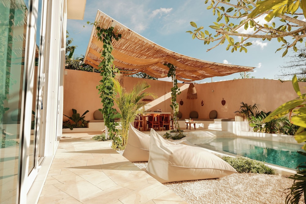 WAHA Villa Uluwatu Bali