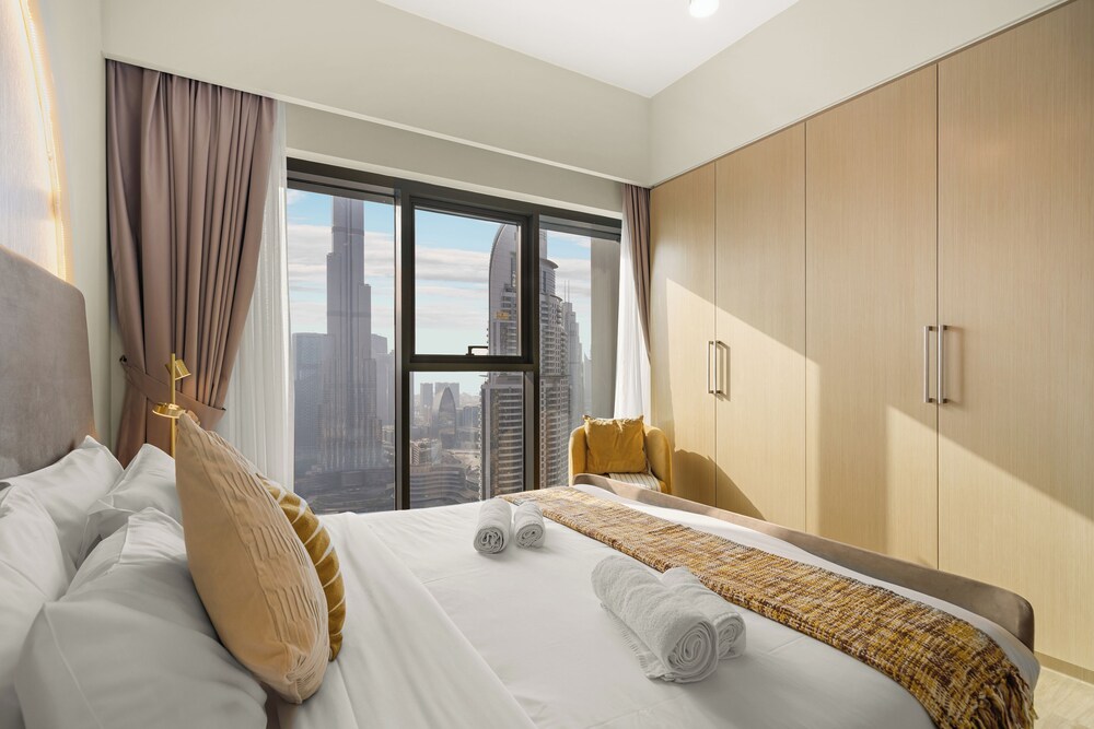 Ultra LUX Burj View Spacious High Floor