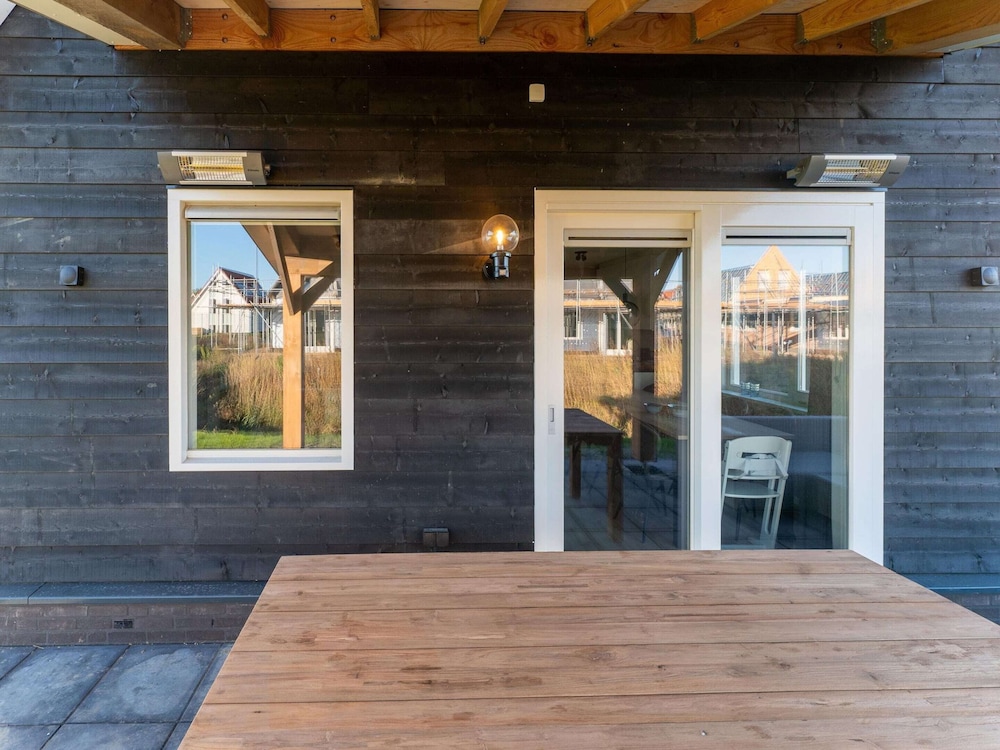 Beautiful Holiday Home in Scherpenisse With Charming Terrace view 5