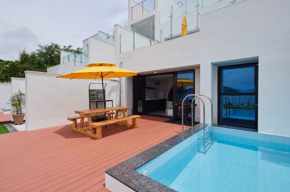 HEMIRION POOL VILLA&RESORT view 5