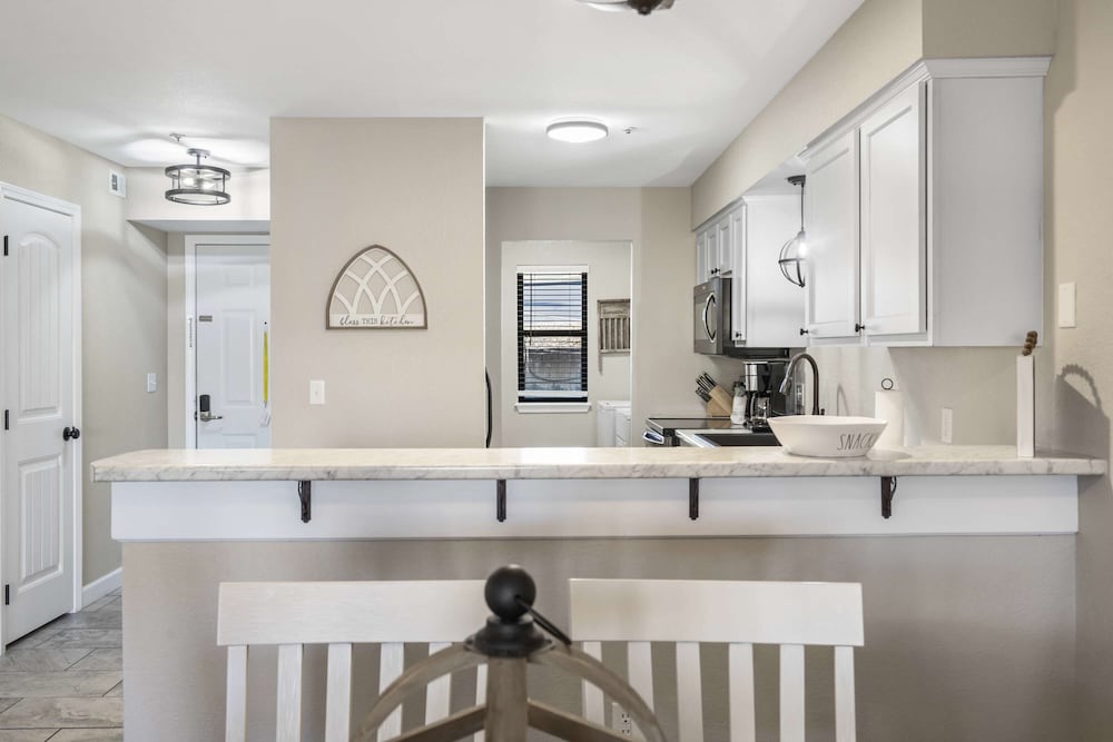 Fairway View Duo Stay for 12!
