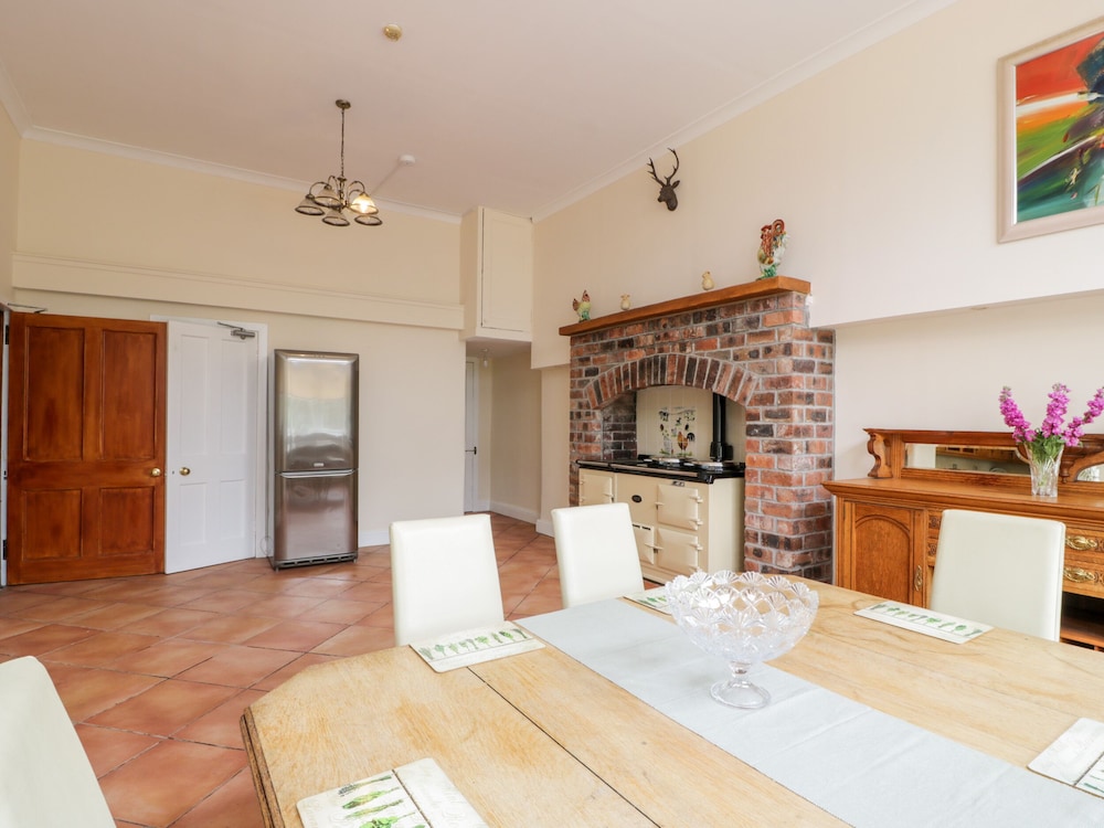 Rob Roy Apartment