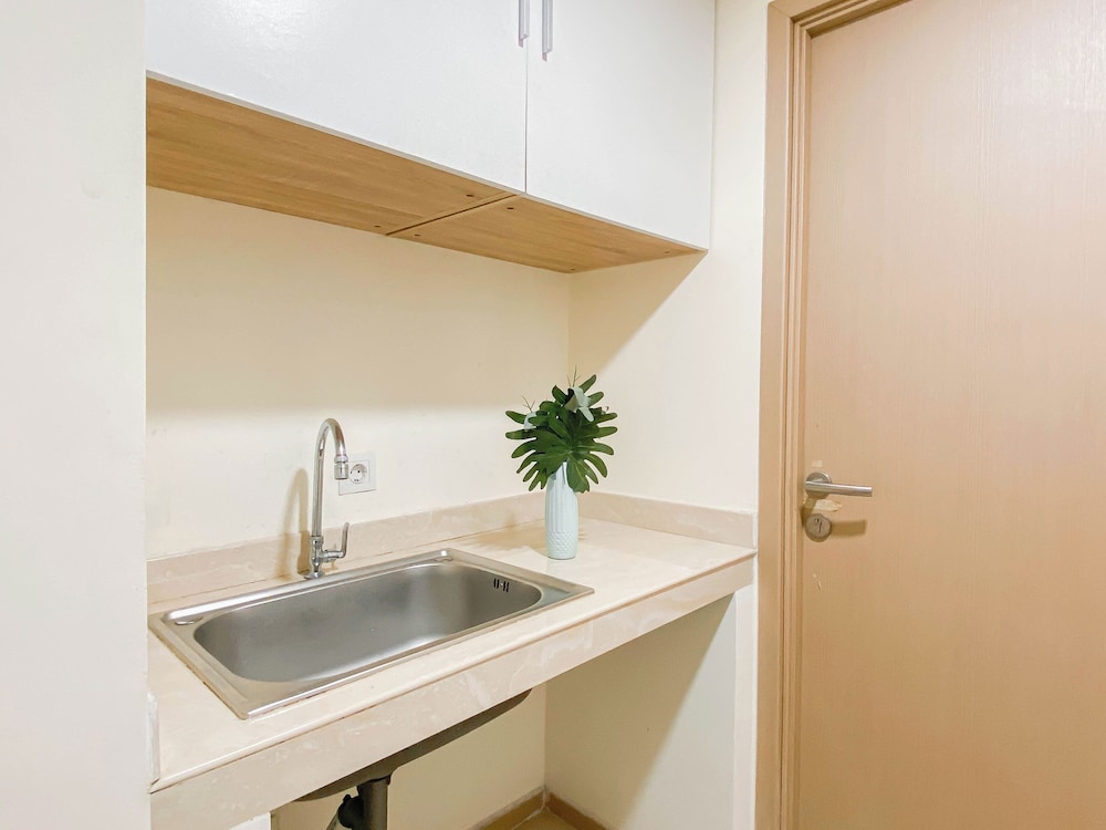 Monochrome 2Br Near Dian Harapan School At Apartment Meikarta