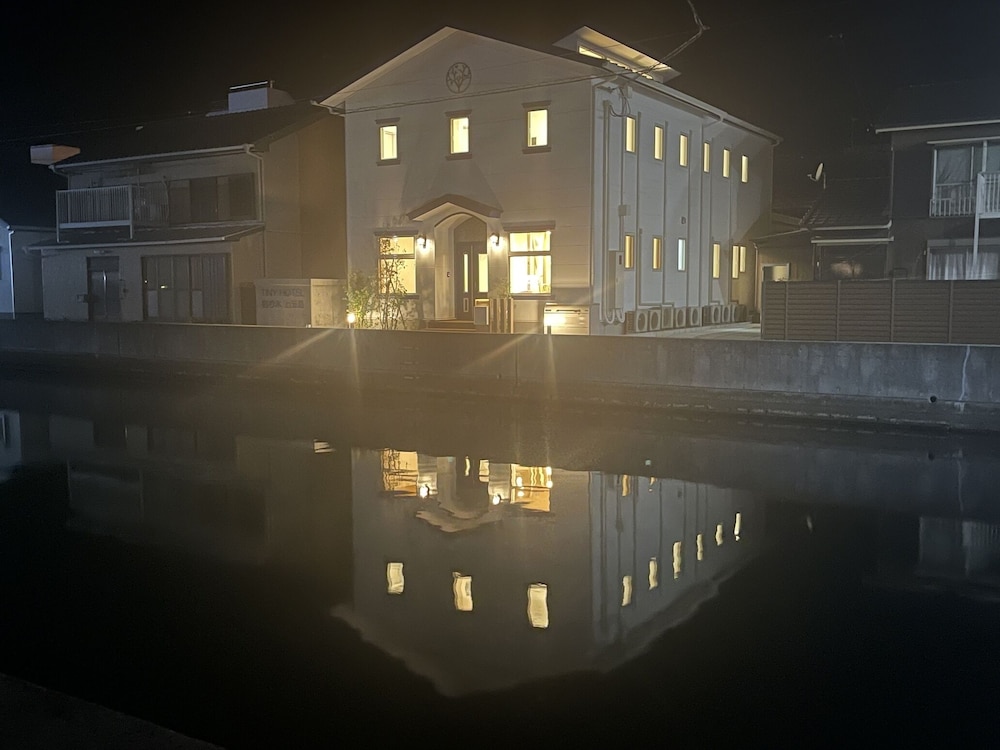 TINY HOTEL YADORIGI KAMIGOTO