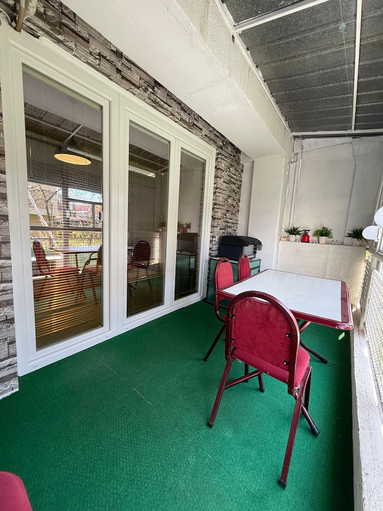 Ohrid Cozy Escape Modern Apartment for a Perfect Stay