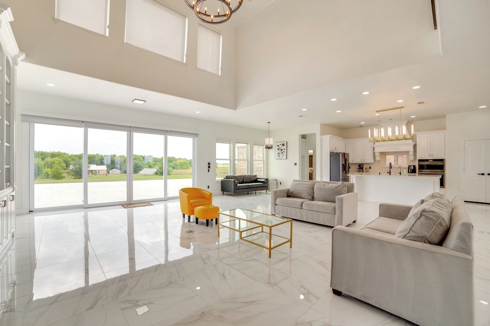 Sprawling Countryside Home in Dallas Area