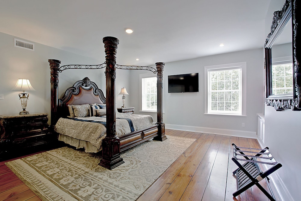 Sophisticated Historic Remodeled 9 BR