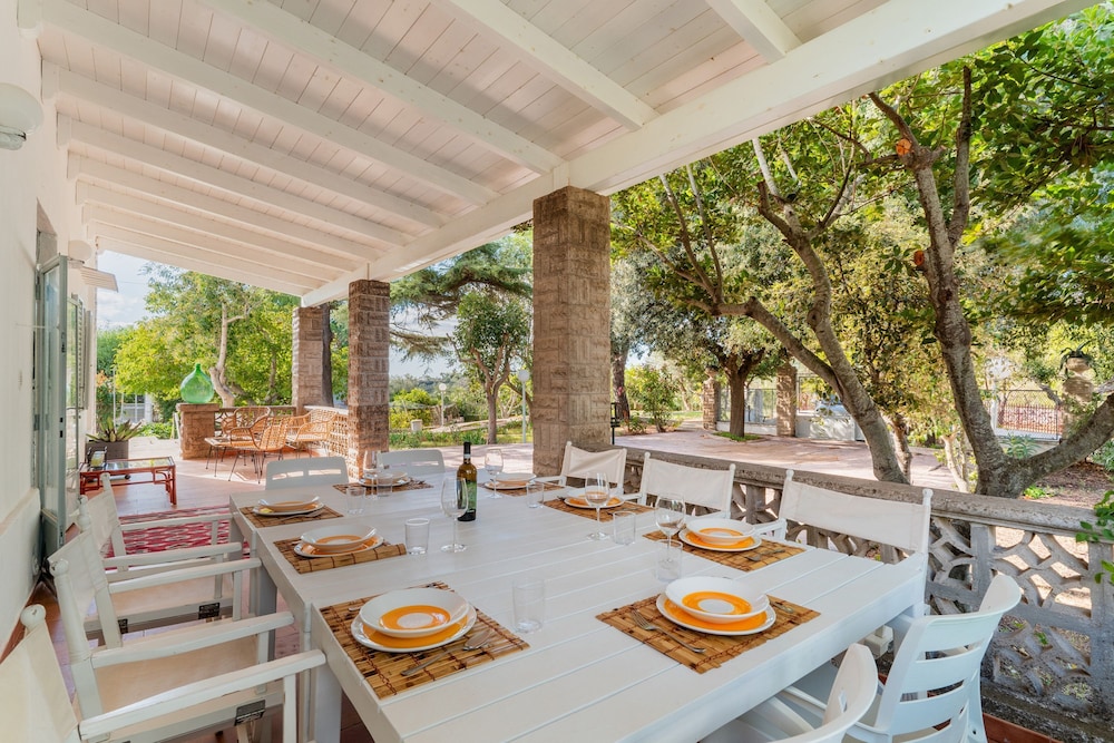 Villa Nuvole Bianche con Piscina by Wonderful Italy