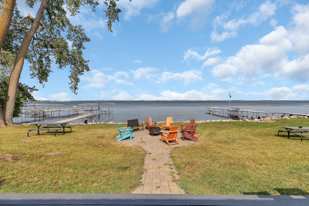Rizzy's on the Lake - Property Image 40