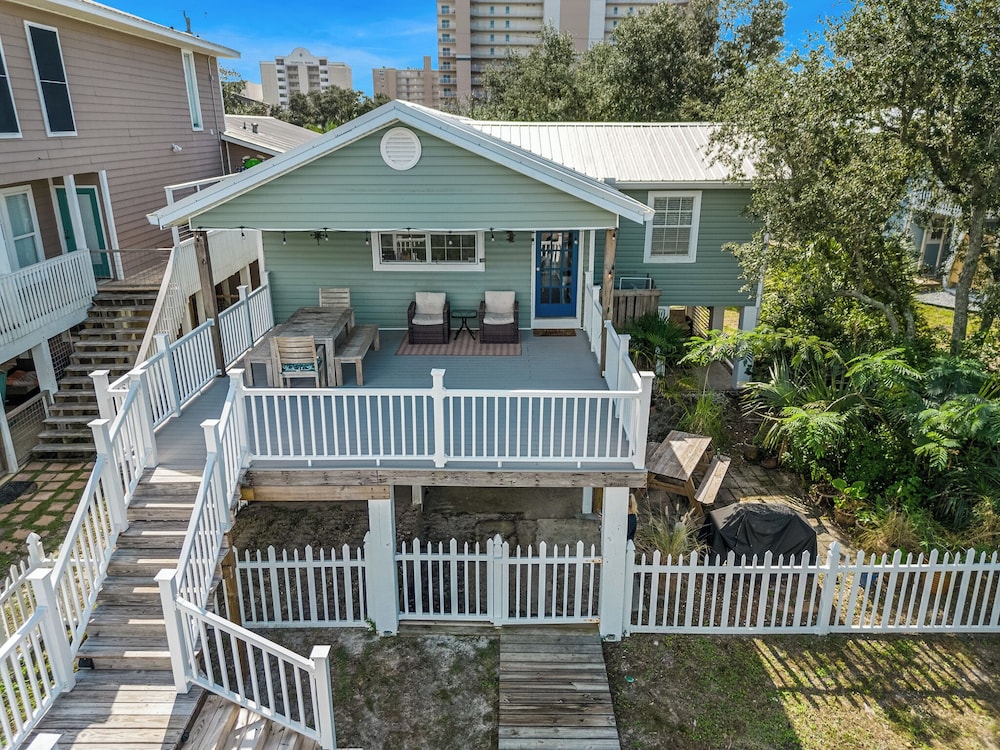 Serenity Shores by Southern Vacation Rentals