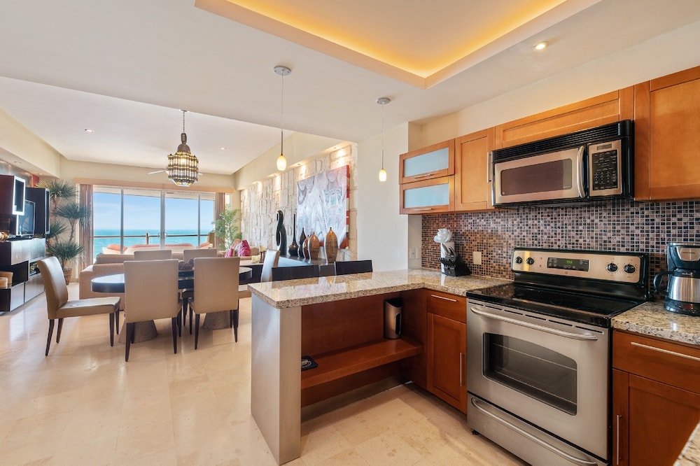 Encanto Living 0302 -1BR by Kivoya