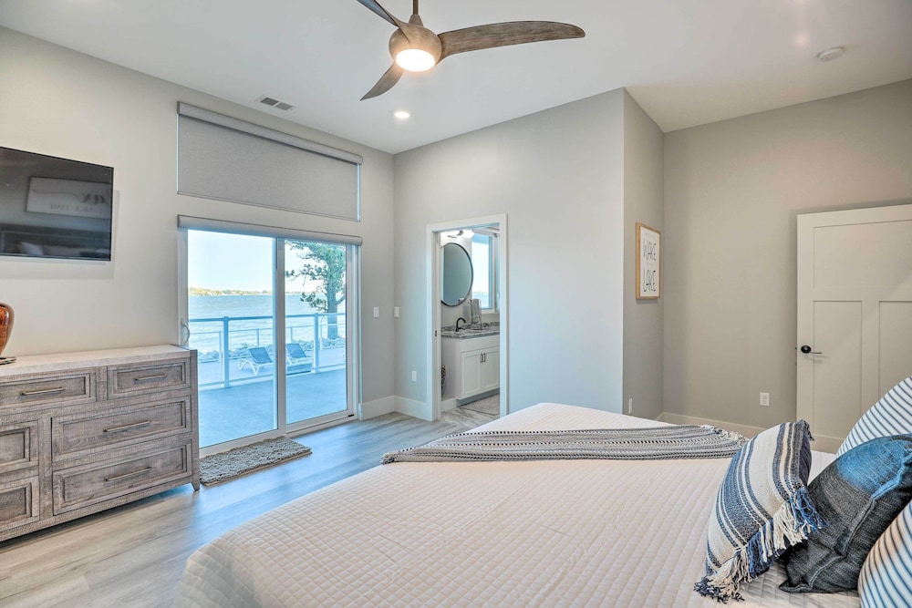 Watertown Condo w/ Resort-style Amenities! view 2
