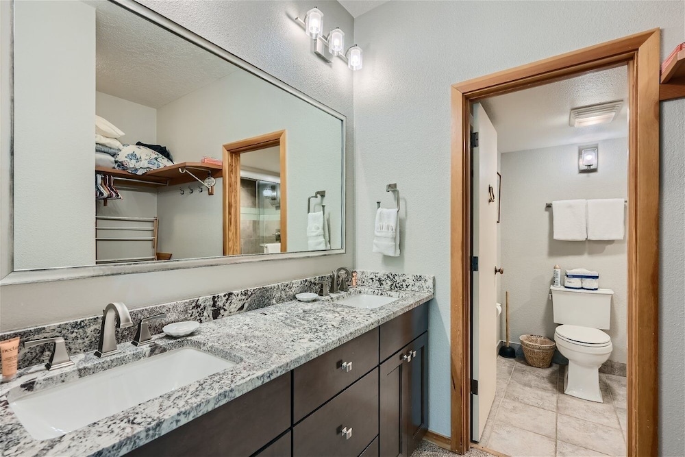 The Pines - Keystone Ski Resort CO Vacation Lodging