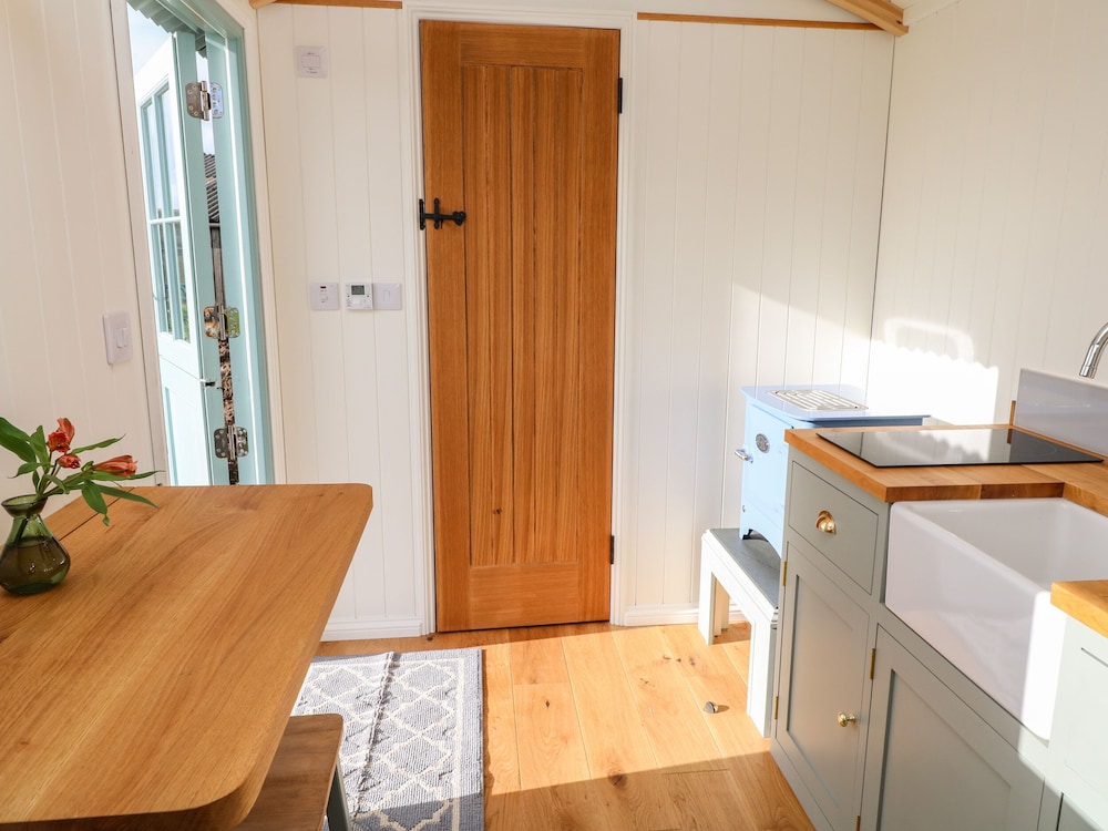 Lower Trewern Shepherds Hut