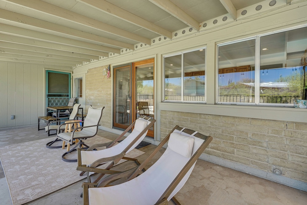 Near Catalina Hiking Trails: Mtn-view Home w/ Pool