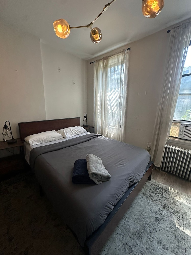 Cozy 2BR in NYC Lenox Hill