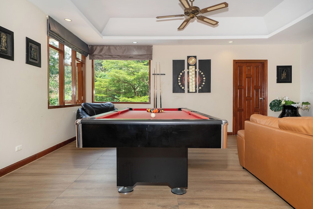 Emerald Hill Villas
