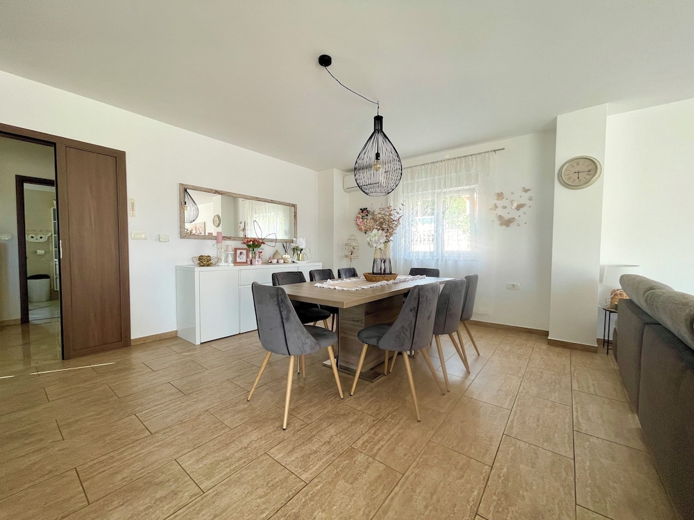 Villa Eternity