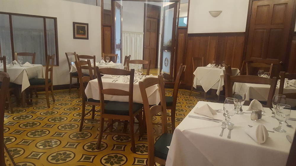 Hotel Fleur De Lys - Property Image 48