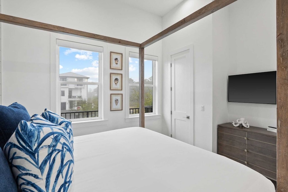Luxe 30A Home w/ Pool, Outdoor Dining, Golf Cart, & Minutes to Beach