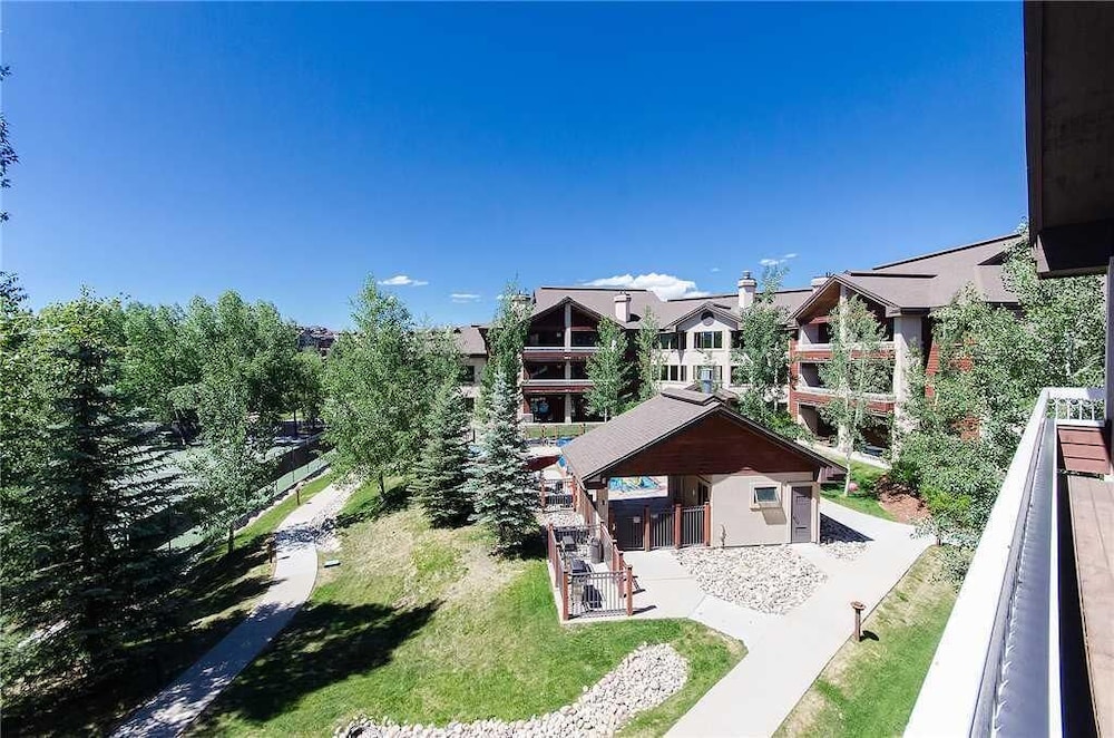 3308 Champagne Lodge, Trappeur's Crossing Apartment 3